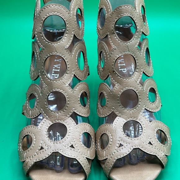 N.Y. VIP Tan Heel Open Toe Sandals Size 8 NWOT - Picture 13 of 14
